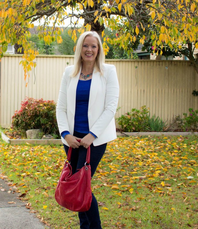 How to broaden your shoulders with a jacket