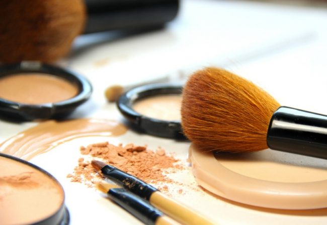 How to Conceal Dark Circles Under Eyes