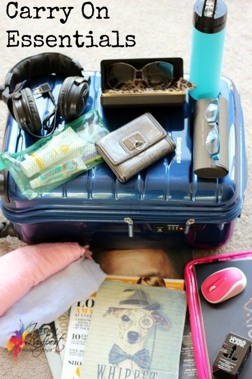 What to Pack in Carry On Luggage for a Long Haul Flight