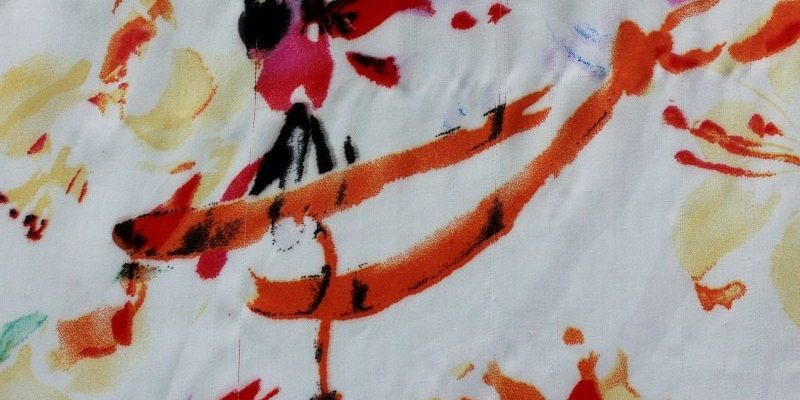 signs its time to let go of your clothes