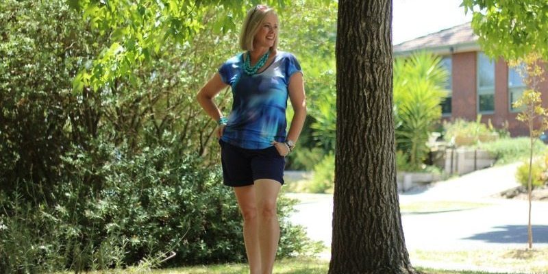 how to style shorts so you don't look shorter