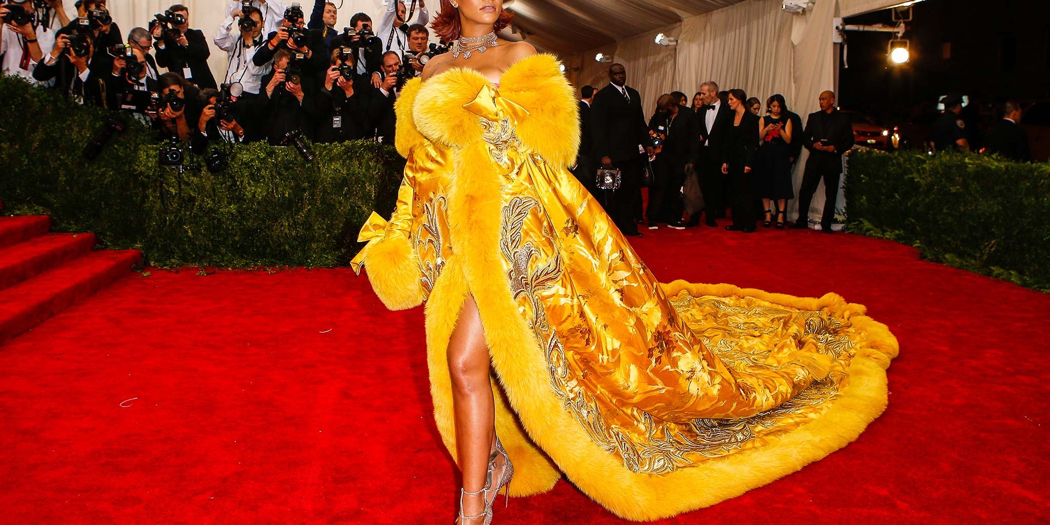 Rihanna in Guo Pei Rihanna in Guo Pei at The Met Ball: The First Monday in May movie