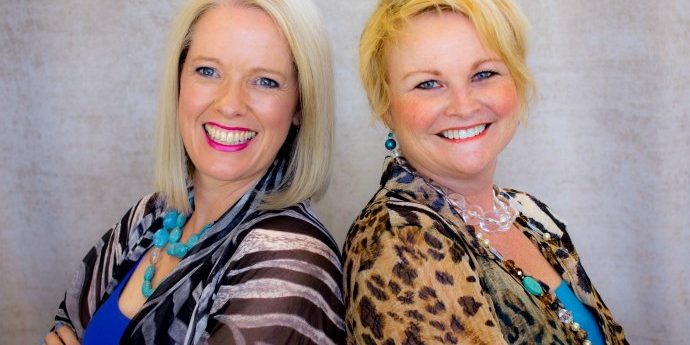 How to create lots of outfits using a limited colour palette - it doesn't have to be boring - find out more - click here