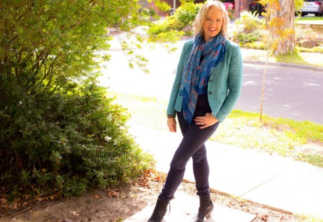 denim is a navy neutral How to wear navy, what is navy and what other colours work well with it