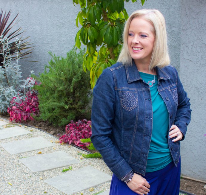 Trusty denim jacket that was perfect for Los Angeles mornings in Spring and Summer - packing and travel tips