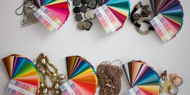 how to choose a metallic that works with your colour palette