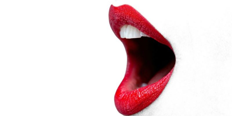 8 Causes and Solutions for Bad Breath and How to Tell Someone They've Got It