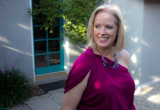 undertone of maroon How to Distinguish the Undertone of Red and Burgundy or Maroon