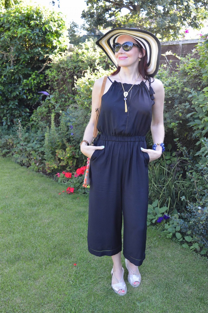 Discover the Stylish Thoughts of Emma Peach of Style Splash 40 plus UK Style Blogger