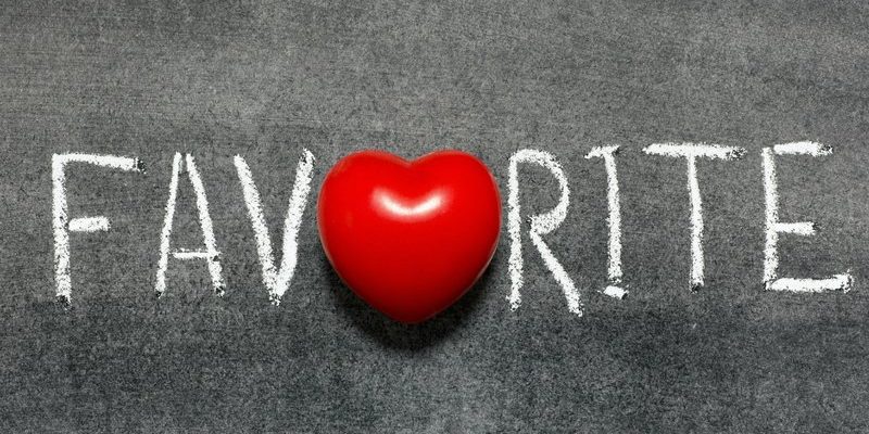 Imogen's Favourite Blog Posts from 2017 that will help you become more stylish - understand more about colour, and build a fabulous wardrobe that you love