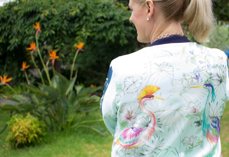 What does the back view of your outfit look like? Do you look for pieces with interest or detail on the back to make your outfit from behind look more interesting?