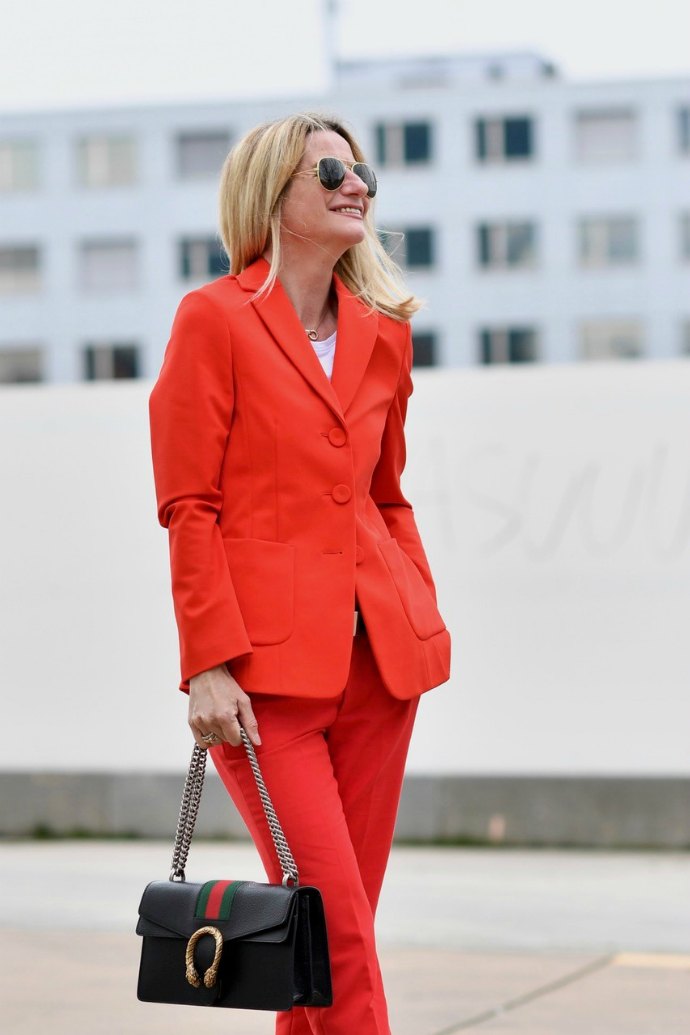 3 Top Tips for Styling Red Pants - FunkyForty