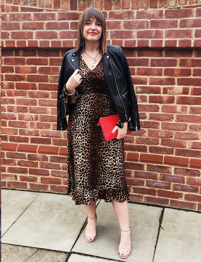 Discover the Stylish Thoughts of UK blogger Lizzi Richardson of Loved by LIzzi