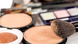 How to Choose the Right Style of Foundation For You