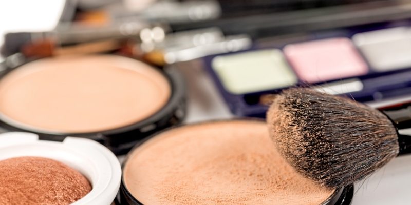 liquid, creme or powder foundation How to Choose the Right Style of Foundation For You