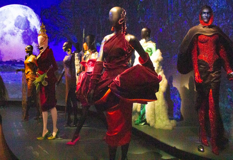 Take a Peek Inside the Thierry Mugler Couturissime Exhibition Montreal