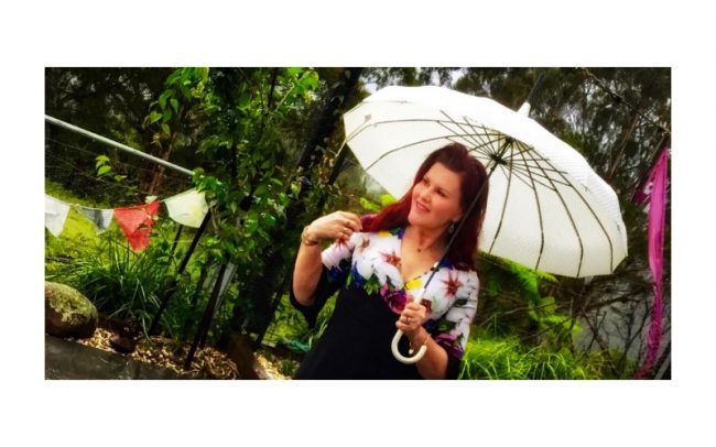 Donna Does Dresses - Stylish Thoughts