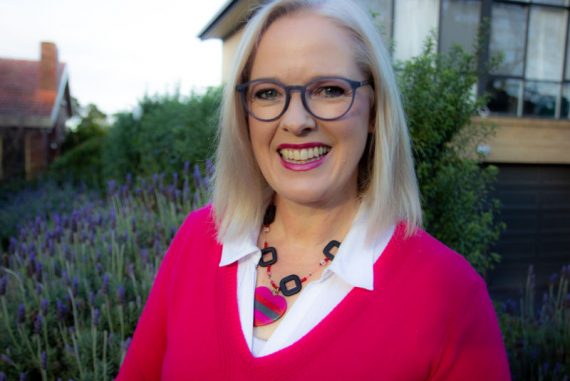 Discover Clearly where you can try on and buy your glasses online