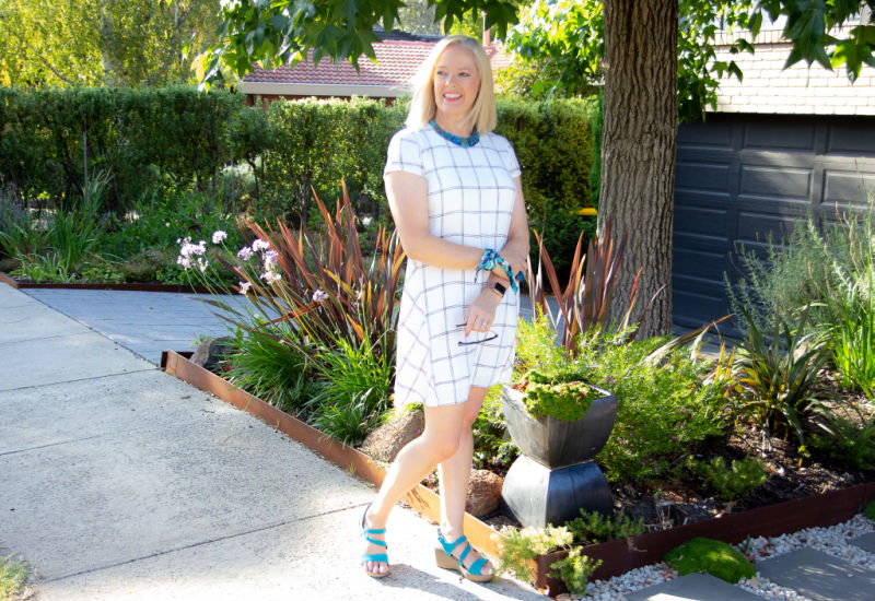 5 Simple Steps to Choosing a Patterned Garment in a Column of Colour