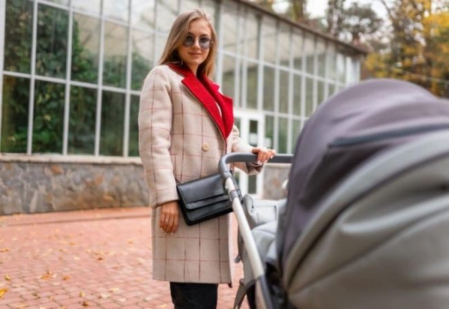 stylish and practical outfits for the busy mother