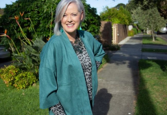 disguise a dowagers hump How to disguise a dowagers hump or hunchback