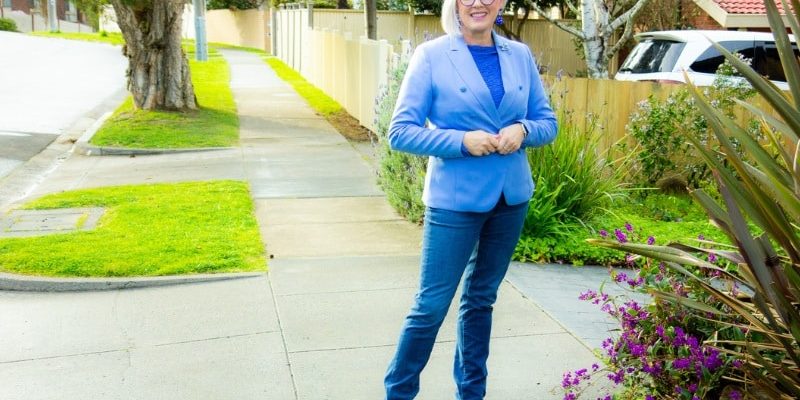 building a theraputic wardrobe - a blazer with your jeans can help you feel more confident